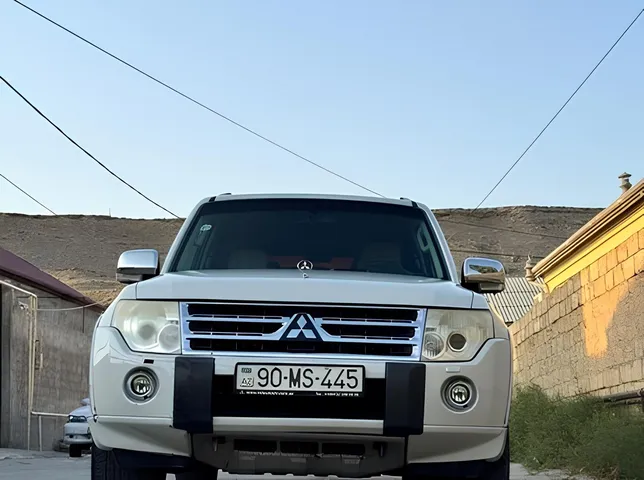 Mitsubishi Pajero, 3.5 L, 2011 წელი, 238 400 km, Baku - ფასი: 22 300 ₼ - Tunel.az