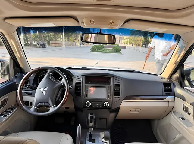 Mitsubishi Pajero, 3.5 L, 2011 წელი, 238 400 km, Baku - ფასი: 22 300 ₼ - Tunel.az