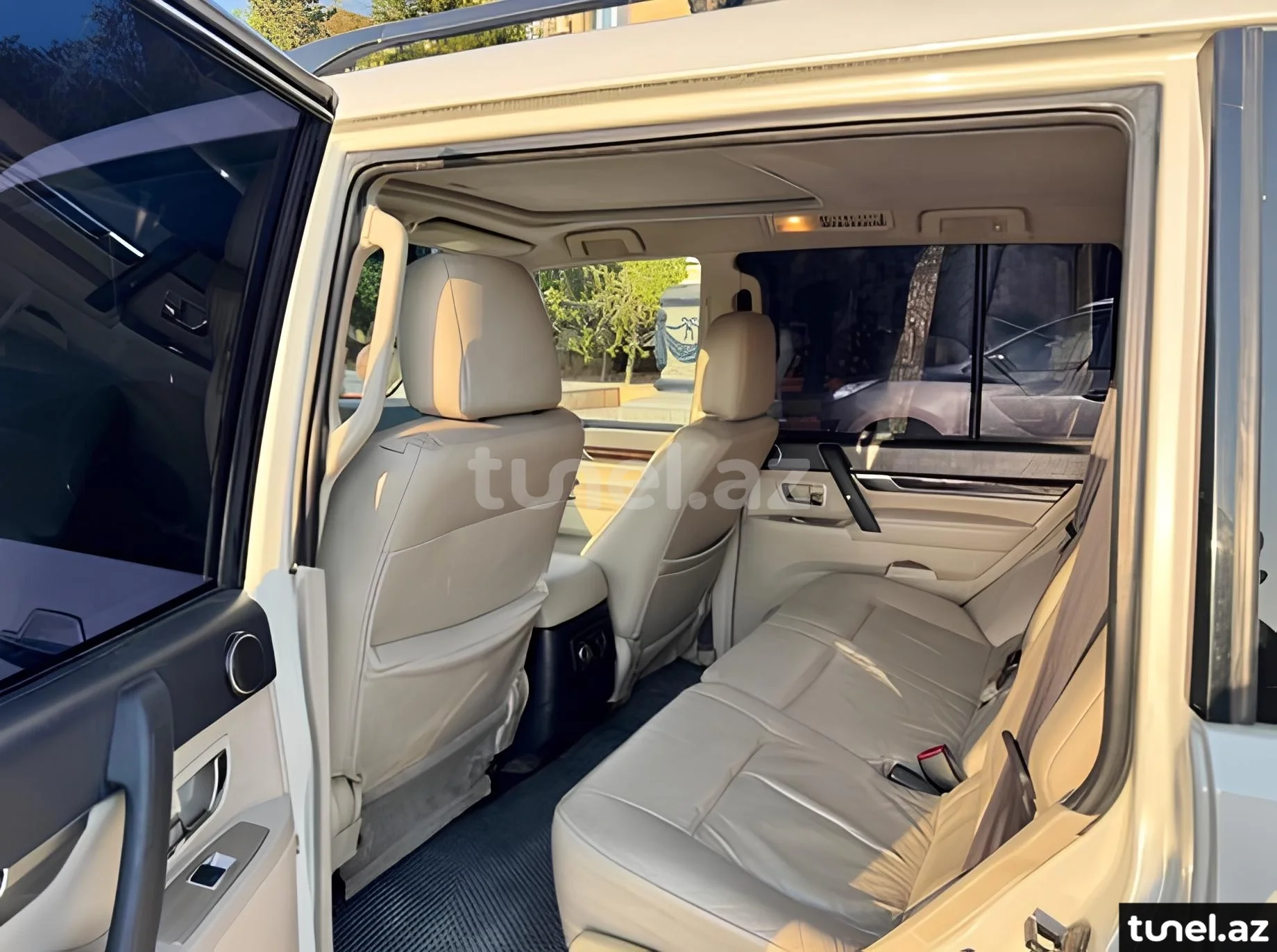 Mitsubishi Pajero 2011