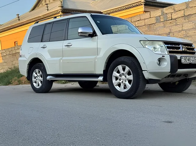 Mitsubishi Pajero, 3.5 L, 2011 წელი, 238 400 km, Baku - ფასი: 22 300 ₼ - Tunel.az