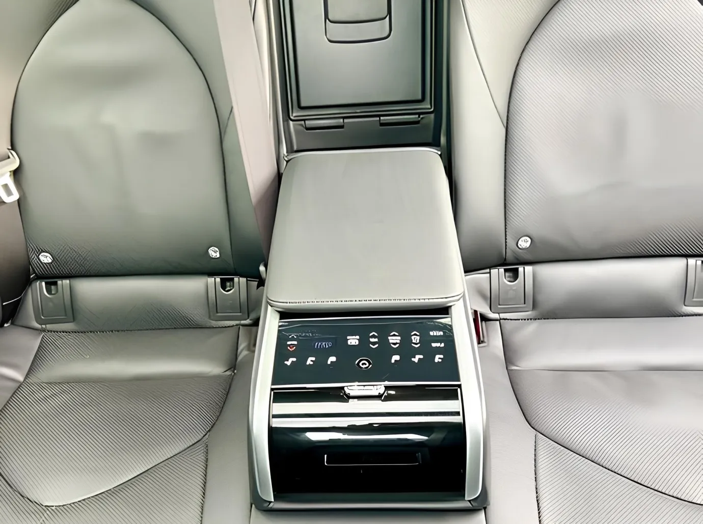 Toyota Camry, 2.5 L, 2022 год, 35 000 km, Баку - Цена: 62 000 ₼ - Tunel.az