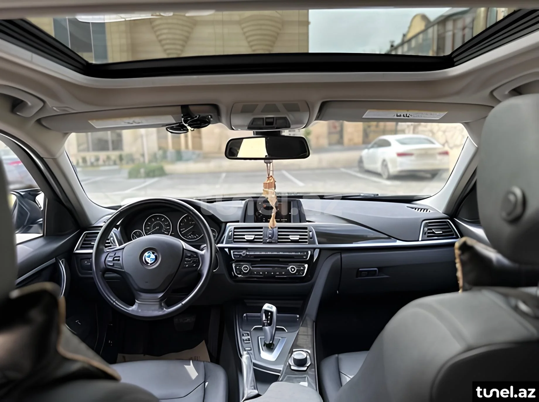 BMW 320 2016