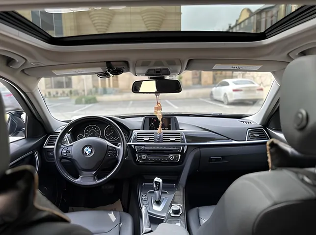 BMW 320, 2.0 L, 2016 год, 211 000 km, Баку - Цена: 25 500 ₼ - Tunel.az