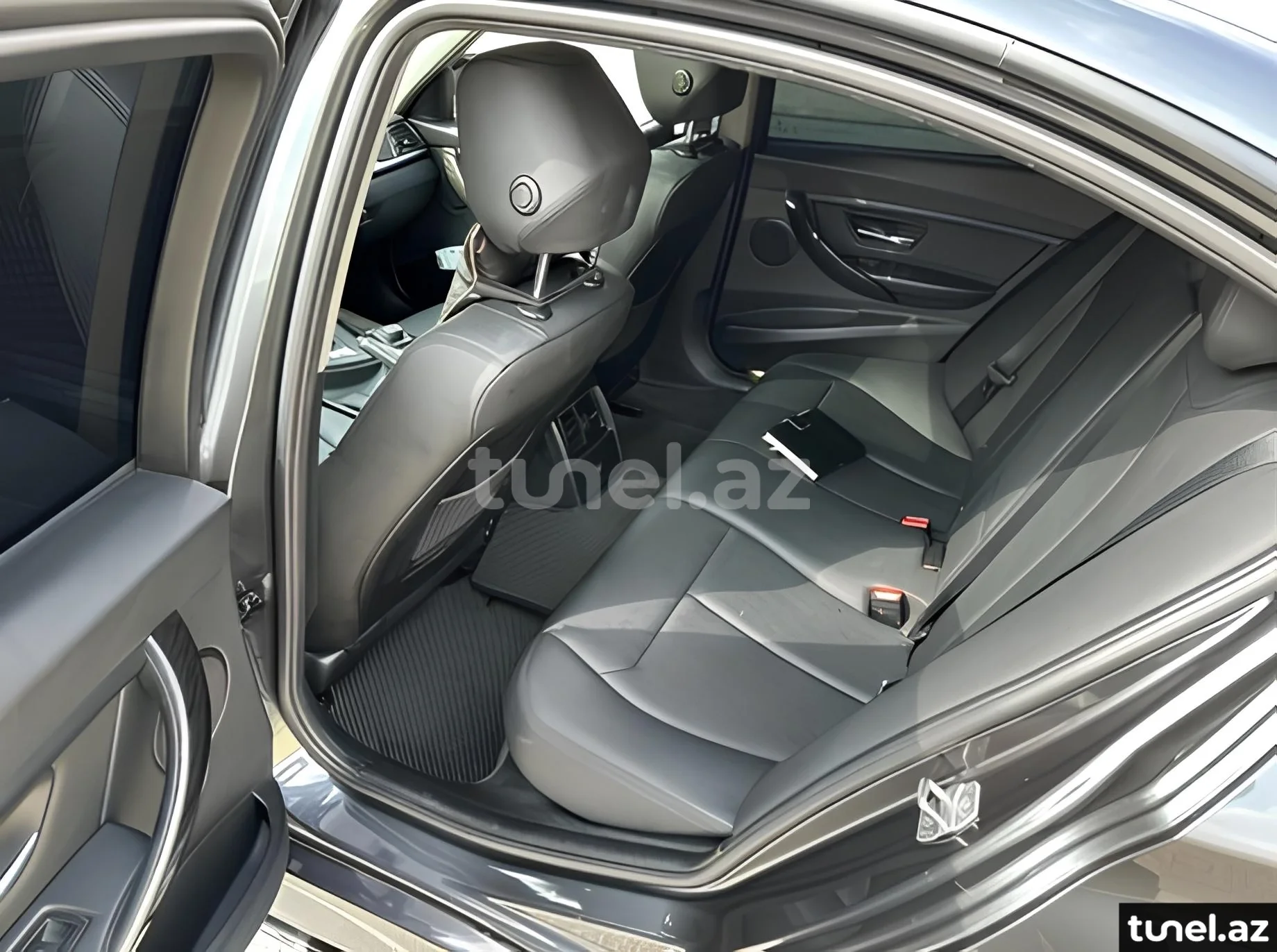 BMW 320 2016