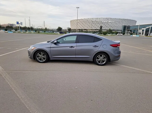 Hyundai Elantra, 2.0 L, 2018 год, 149 000 km, Баку - Цена: 22 300 ₼ - Tunel.az
