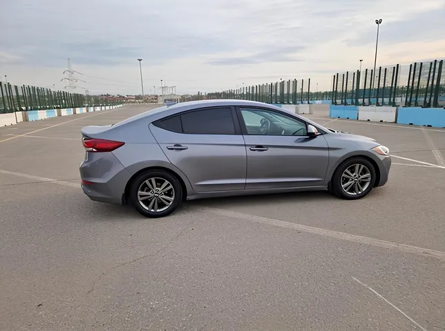 Hyundai Elantra, 2.0 L, 2018 год, 149 000 km, Баку - Цена: 22 300 ₼ - Tunel.az