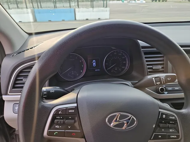 Hyundai Elantra, 2.0 L, 2018 год, 149 000 km, Баку - Цена: 22 300 ₼ - Tunel.az