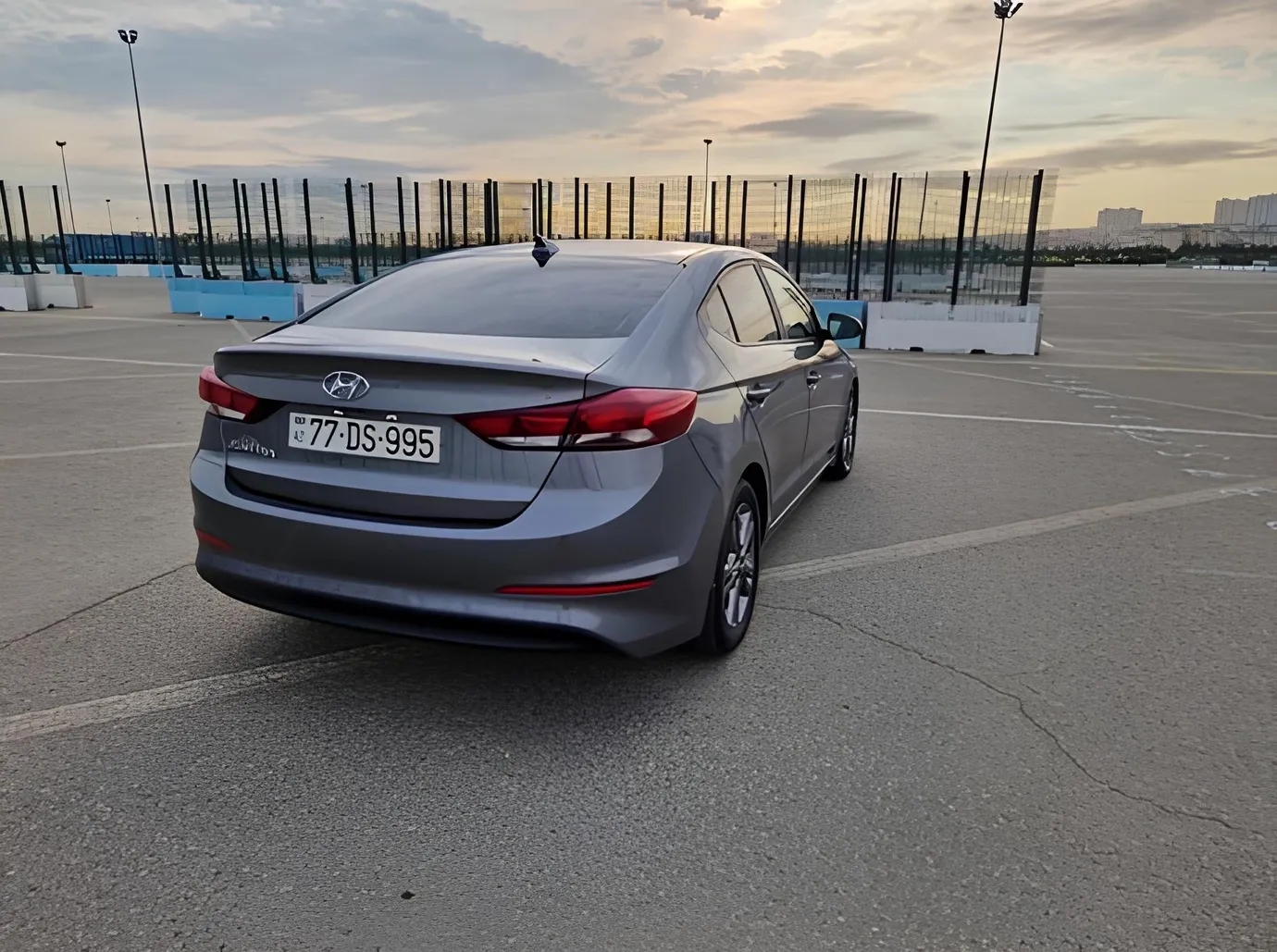 Hyundai Elantra, 2.0 L, 2018 год, 149 000 km, Баку - Цена: 22 300 ₼ - Tunel.az