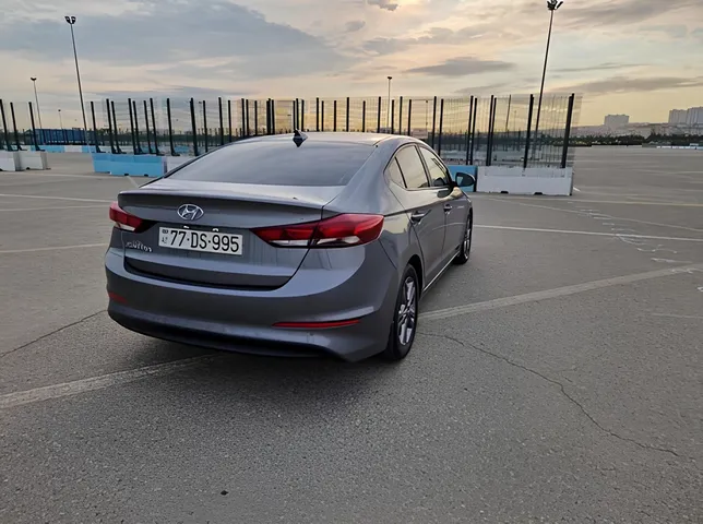 Hyundai Elantra, 2.0 L, 2018 год, 149 000 km, Баку - Цена: 22 300 ₼ - Tunel.az
