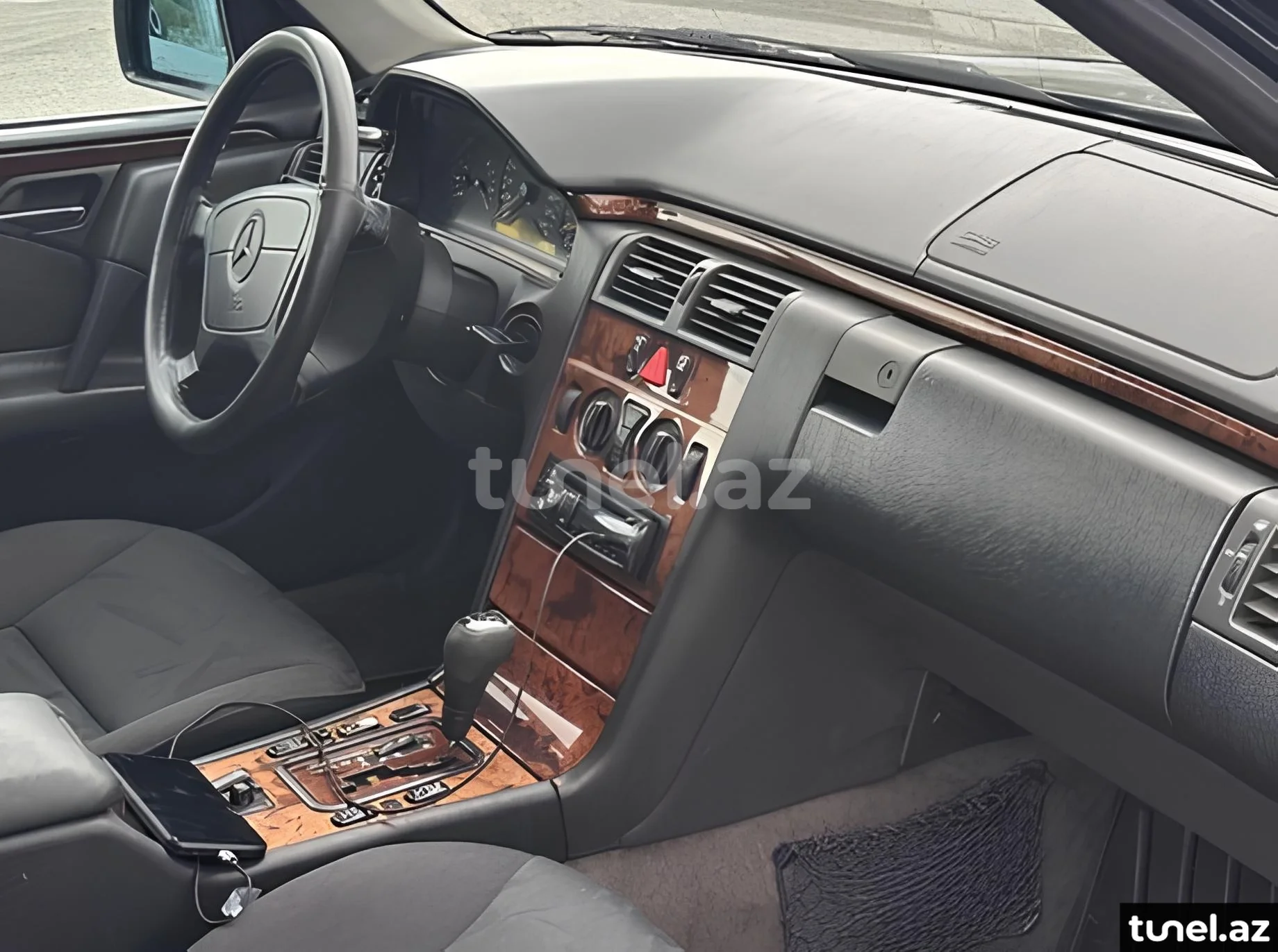 Mercedes E 240 1998