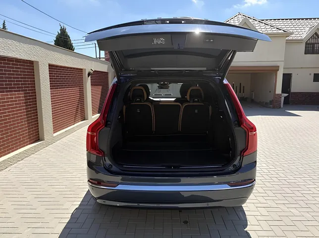 Volvo XC90, 2.0 L, 2024 год, 38 000 km, Баку - Цена: 93 000 ₼ - Tunel.az