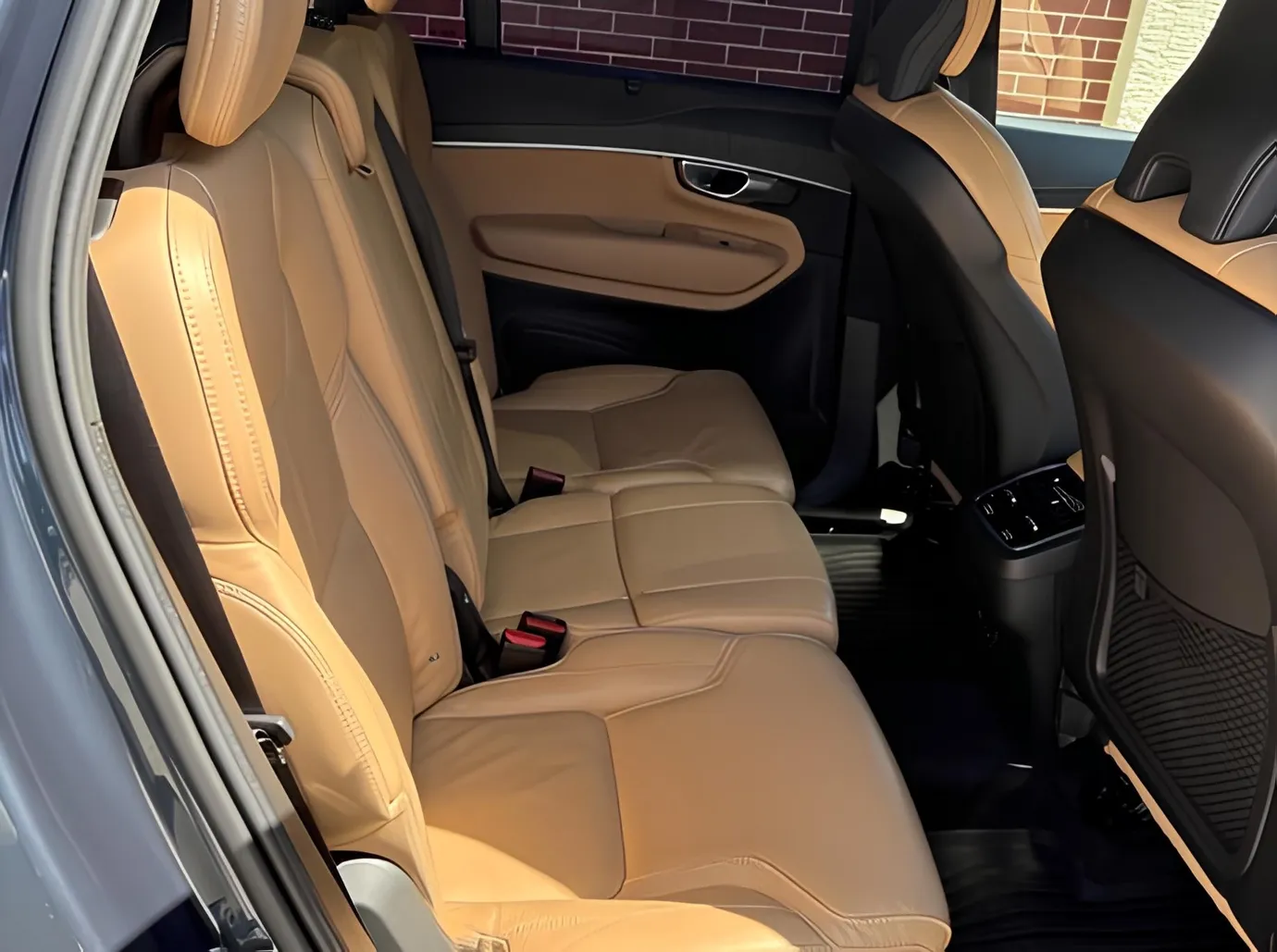 Volvo XC90, 2.0 L, 2024 год, 38 000 km, Баку - Цена: 93 000 ₼ - Tunel.az
