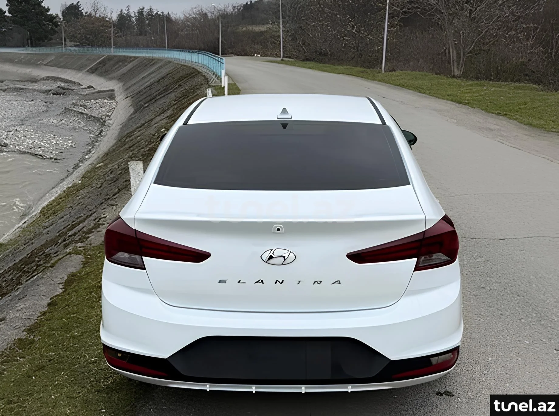 Hyundai Elantra 2019