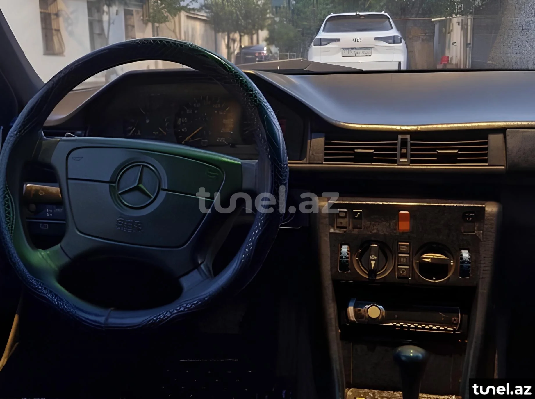 Mercedes 230 E 1992