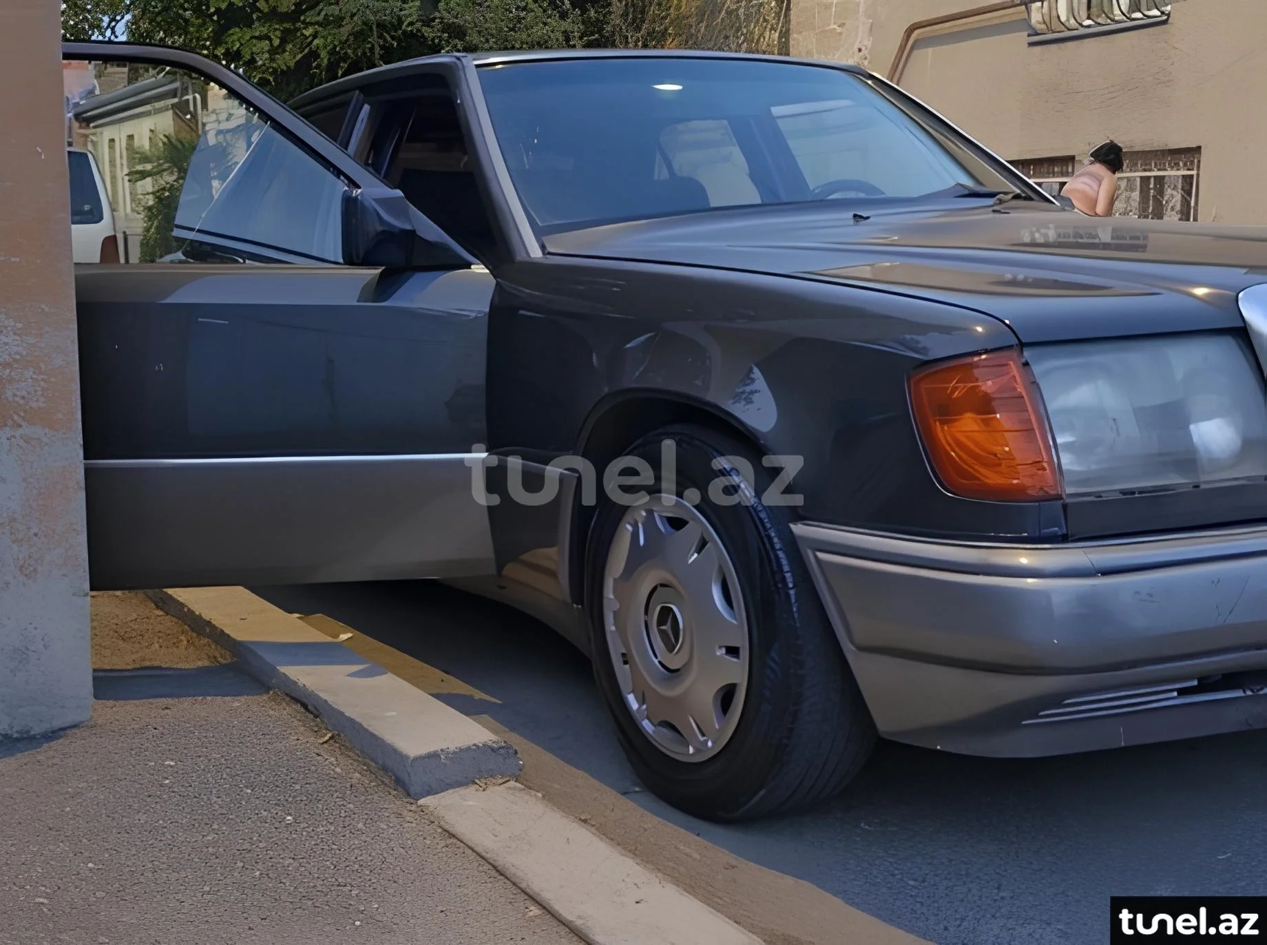 Mercedes 230 E 1992