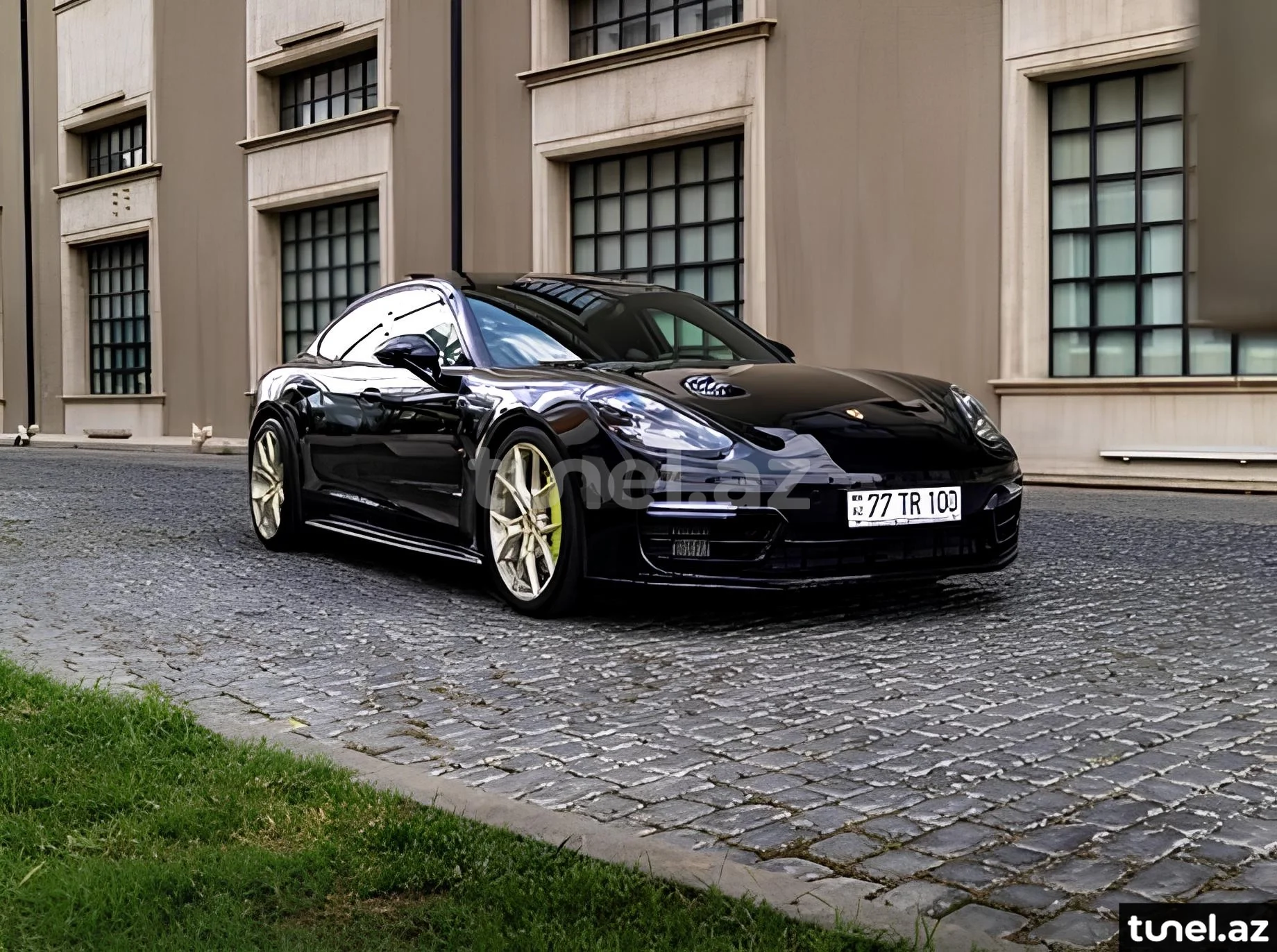 Porsche Panamera 4 E-Hybrid 2020