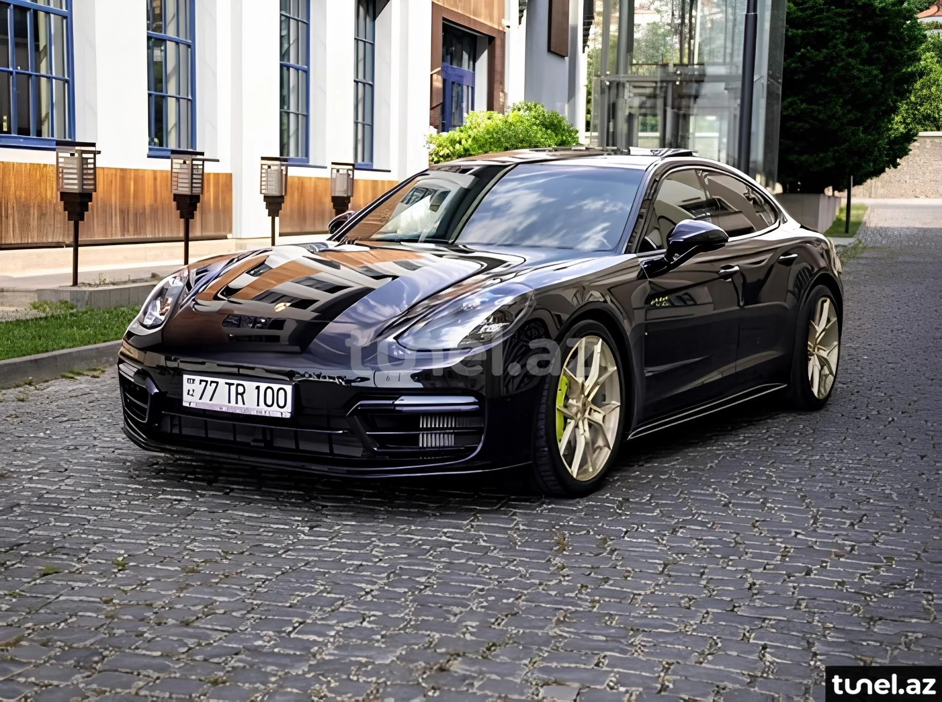 Porsche Panamera 4 E-Hybrid 2020
