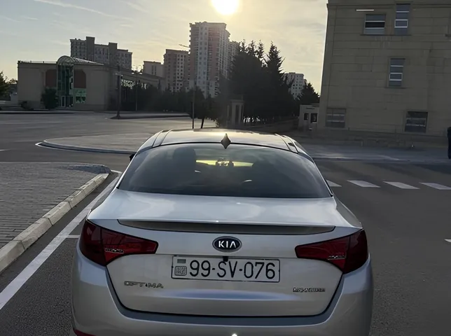 Kia Optima, 2.0 L, 2011 i̇l, 205 000 km, Bakı - Qiymət: 16 800 ₼ - Tunel.az