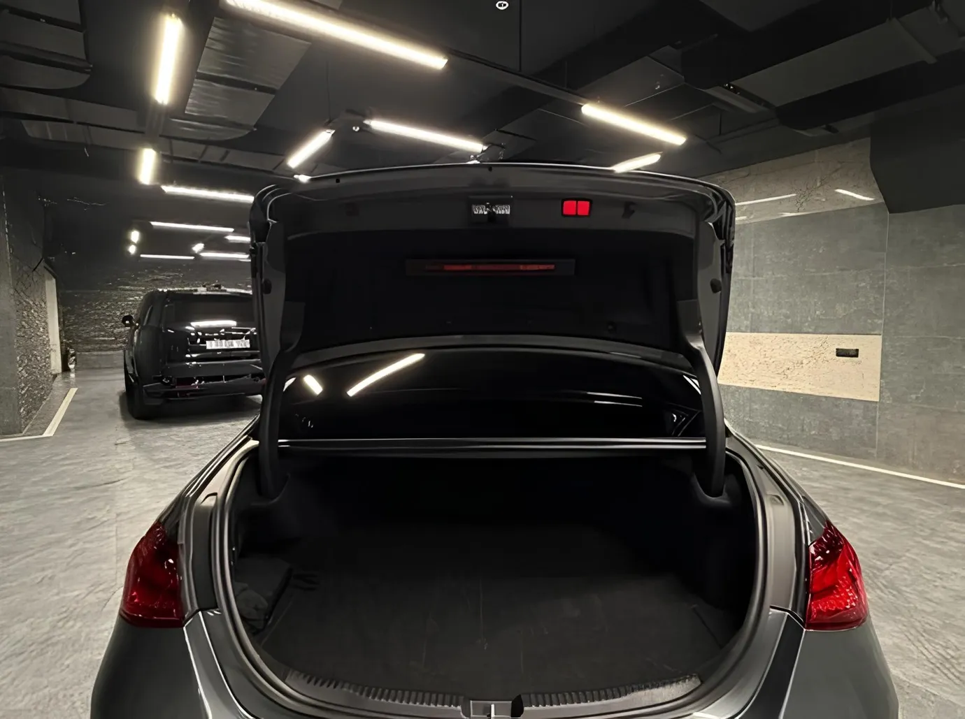 Mercedes C 300 e, 2.0 L, 2022 year, 37 500 km, Baku - Price: 71 230 ₼ - Tunel.az