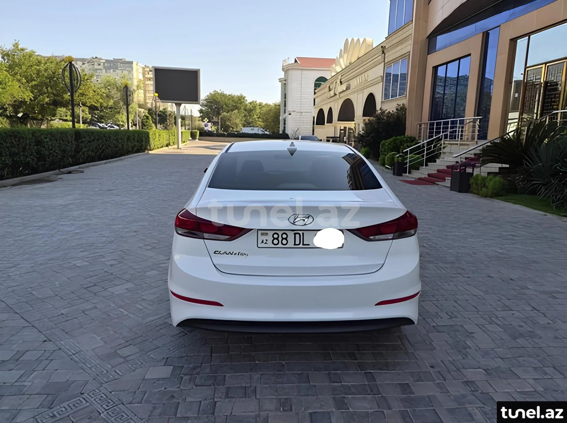 Hyundai Elantra 2018