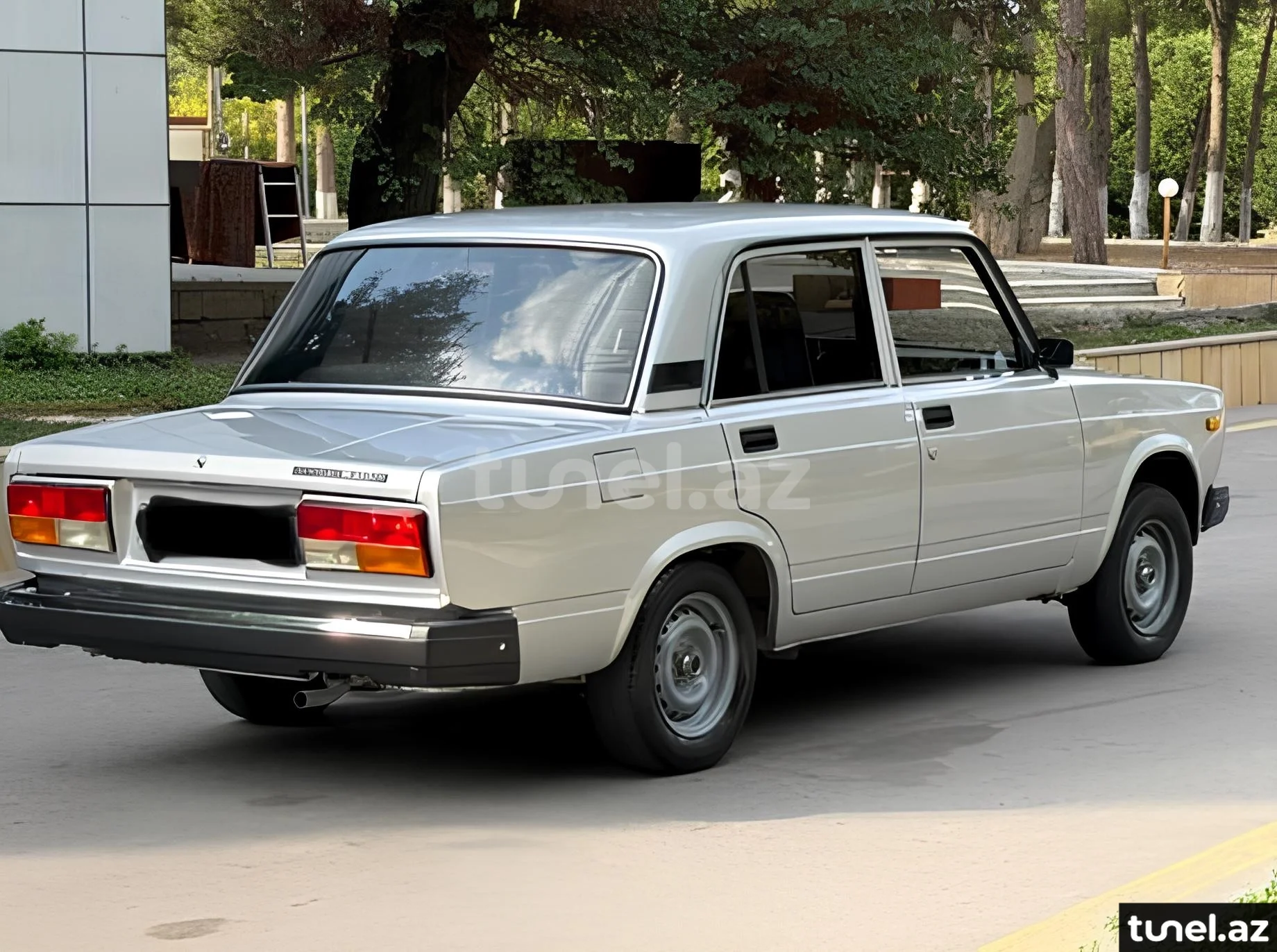 LADA (VAZ) 2107 2010