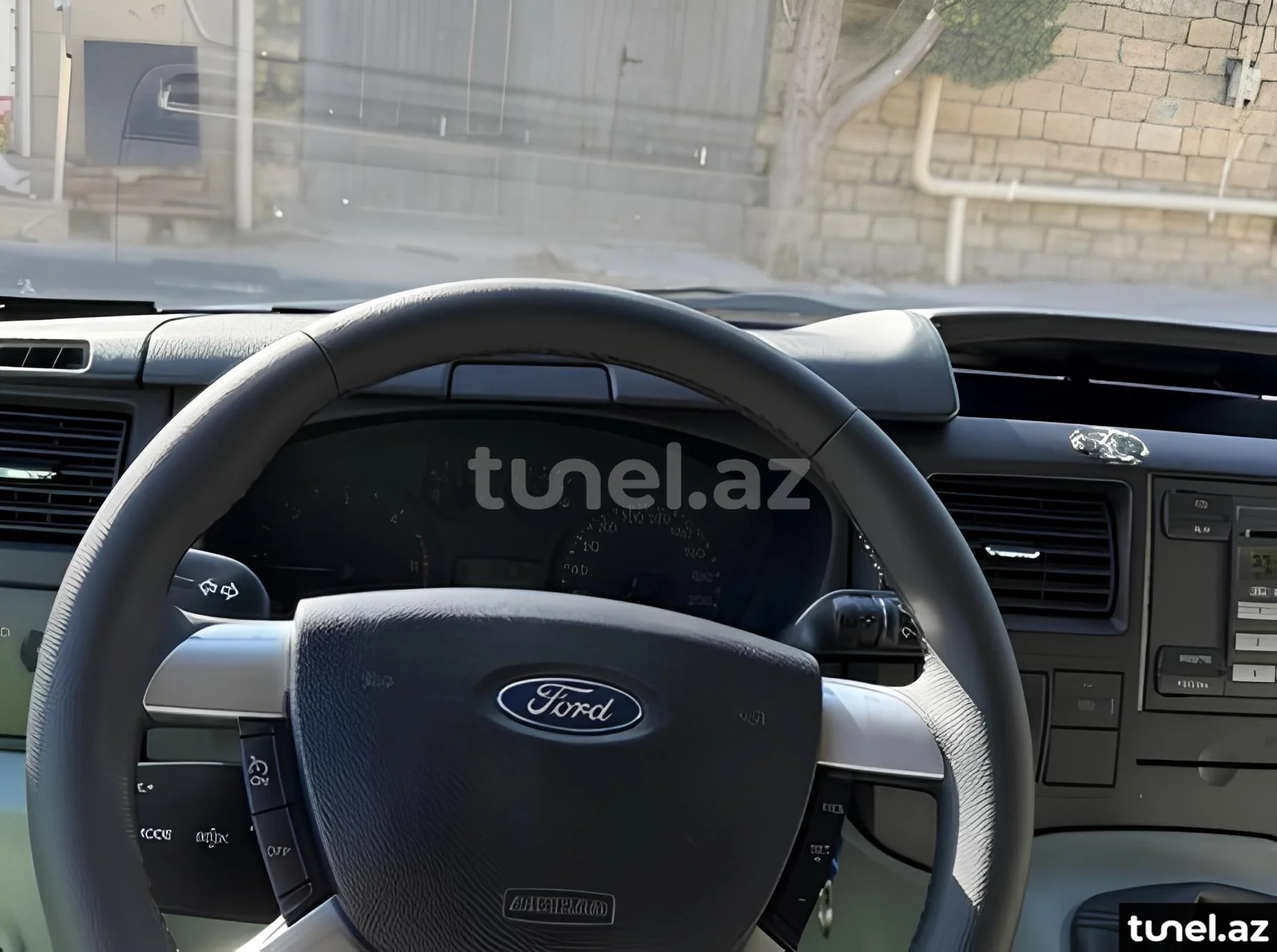 Ford Transit 2010