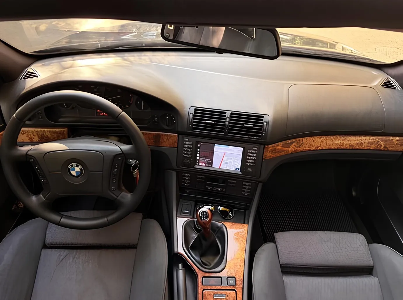 BMW 523, 2.5 L, 1998 год, 288 000 km, Баку - Цена: 9 000 ₼ - Tunel.az