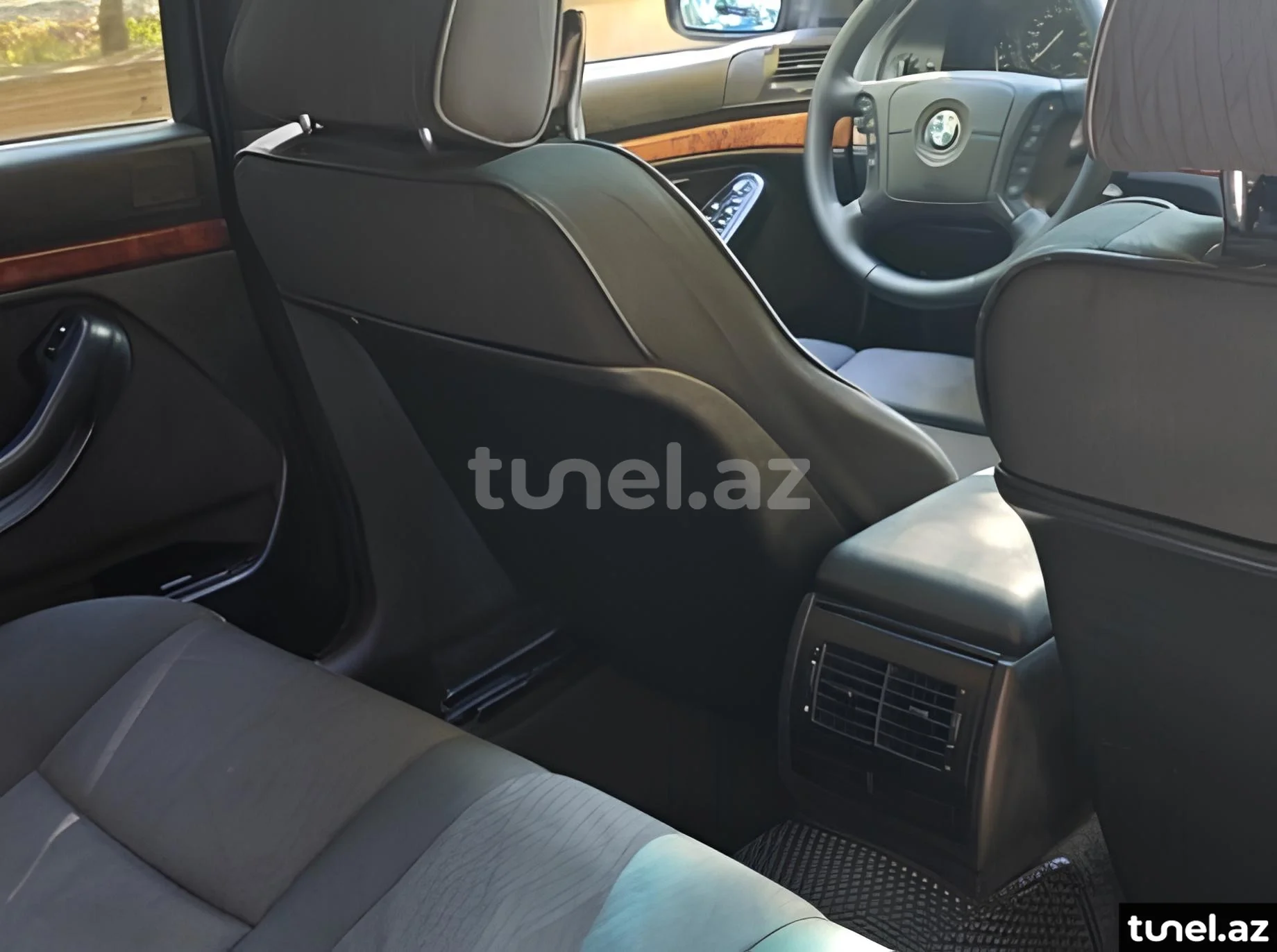 BMW 523 1998