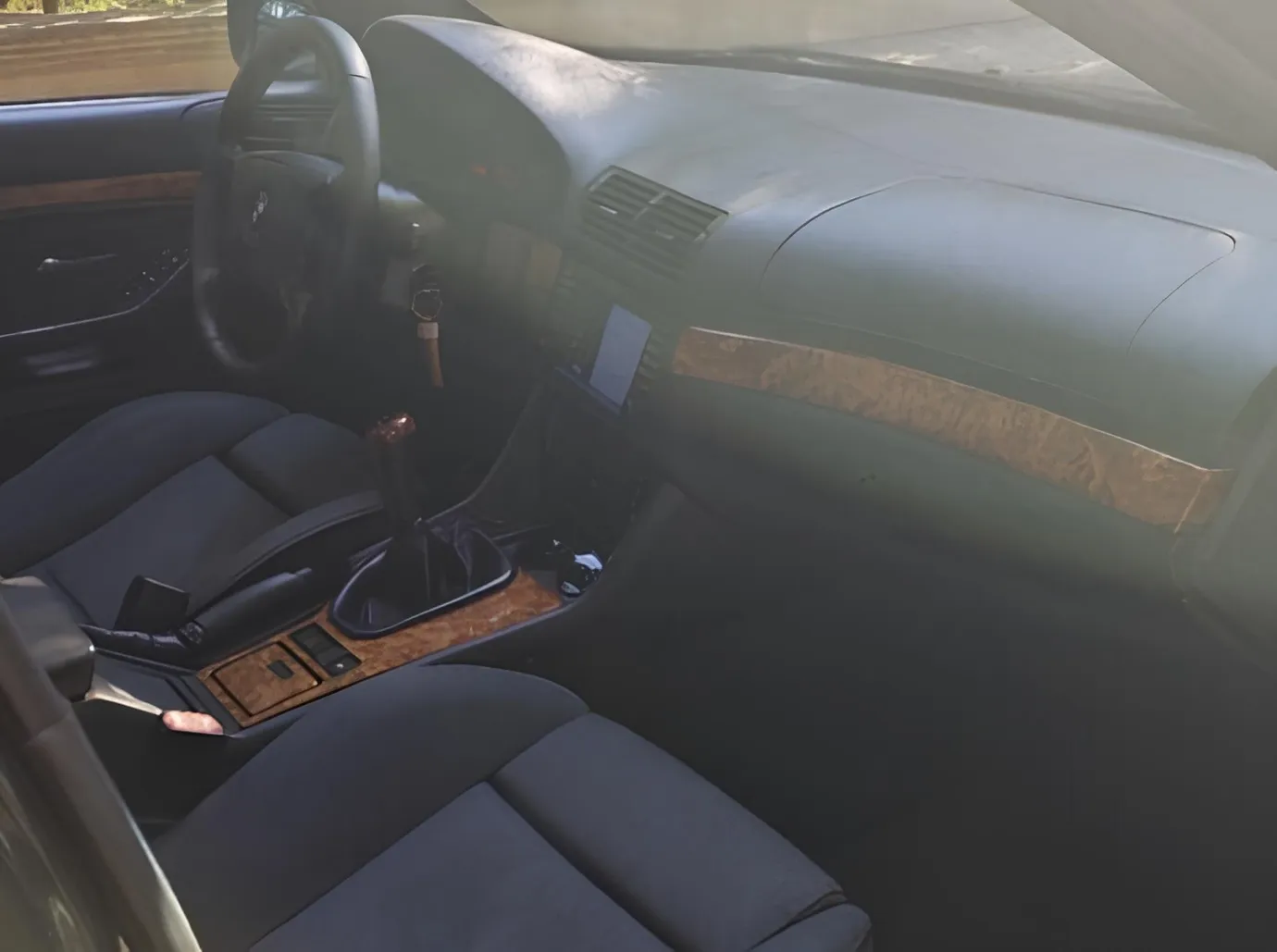BMW 523, 2.5 L, 1998 год, 288 000 km, Баку - Цена: 9 000 ₼ - Tunel.az