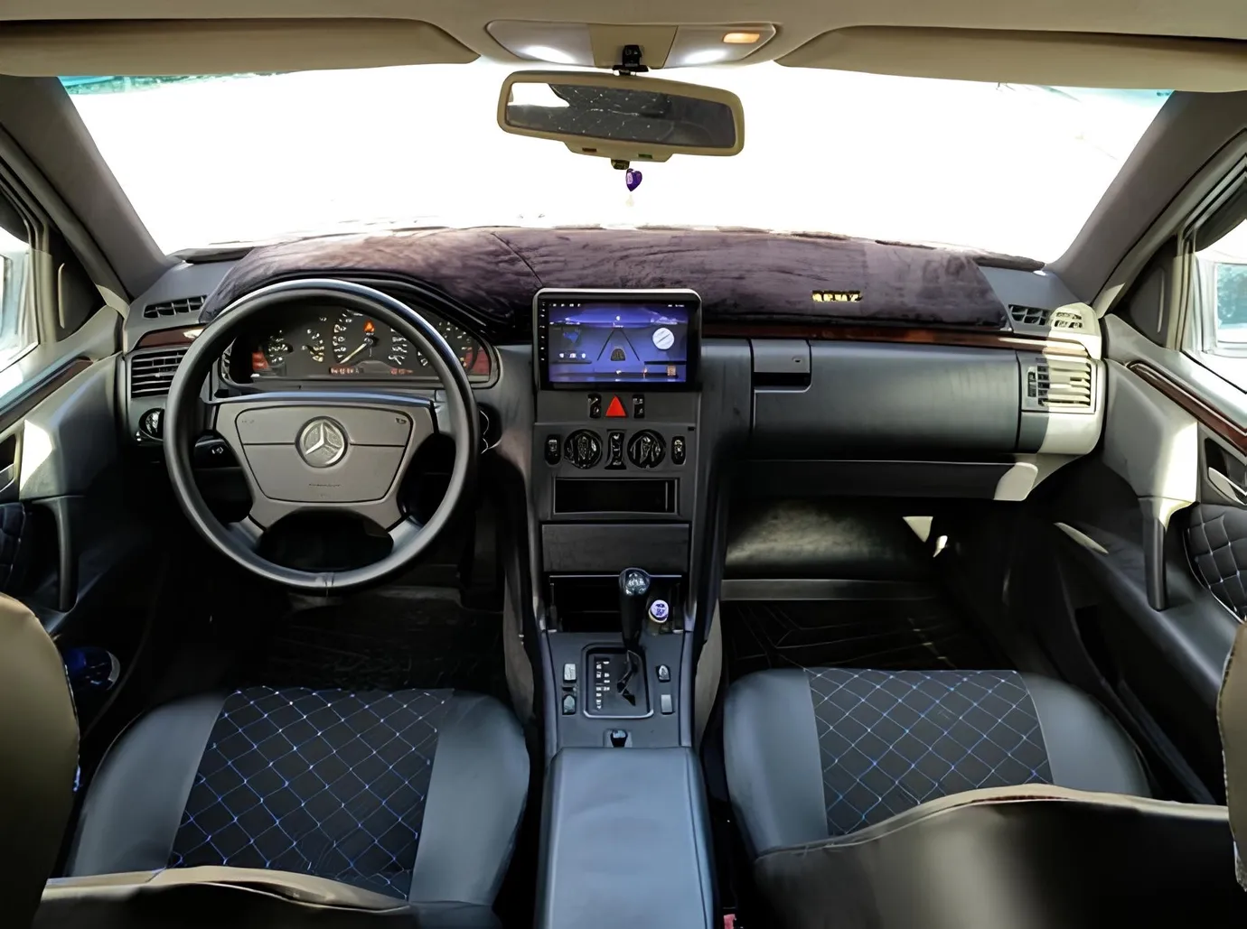 Mercedes E 230, 2.3 L, 1997 i̇l, 350 000 km, Bakı - Qiymət: 10 900 ₼ - Tunel.az