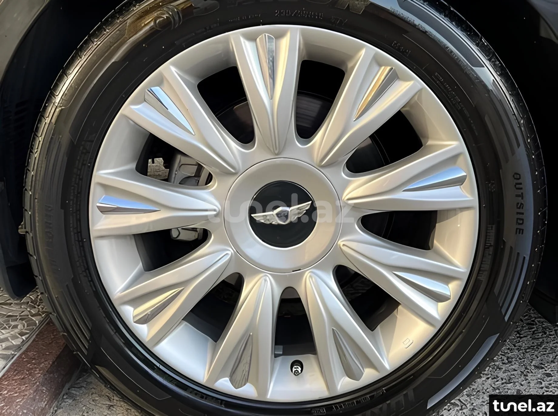 Hyundai Genesis 2010
