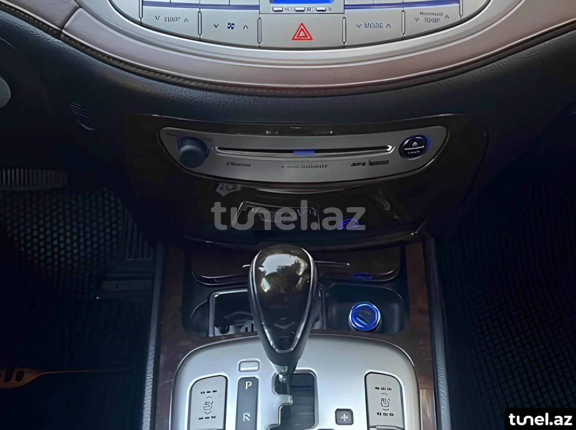 Hyundai Genesis 2010
