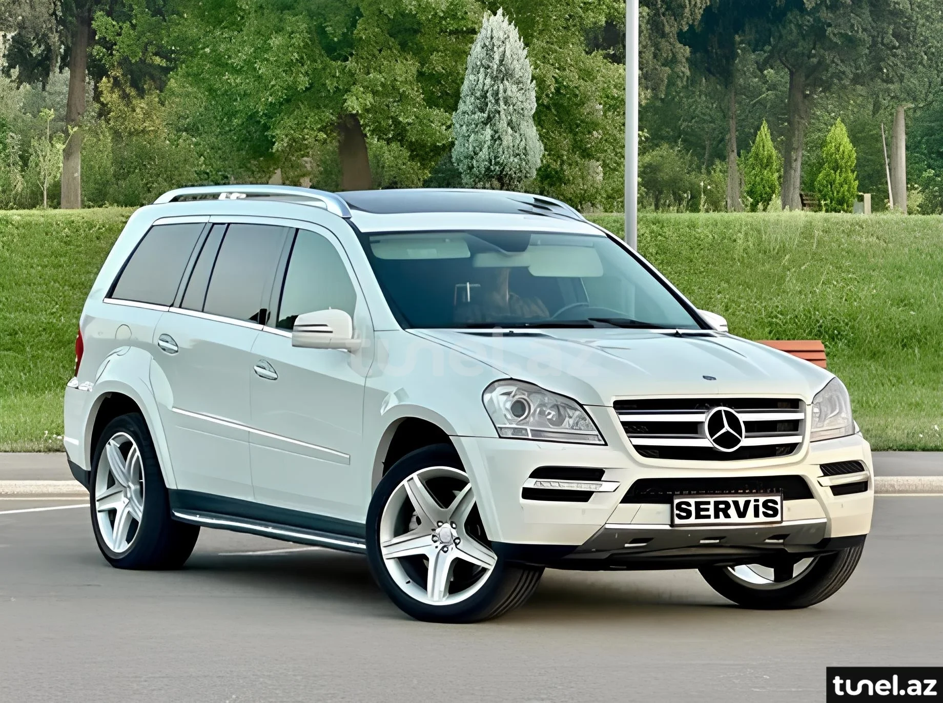 Mercedes GL 550 4MATIC 2011