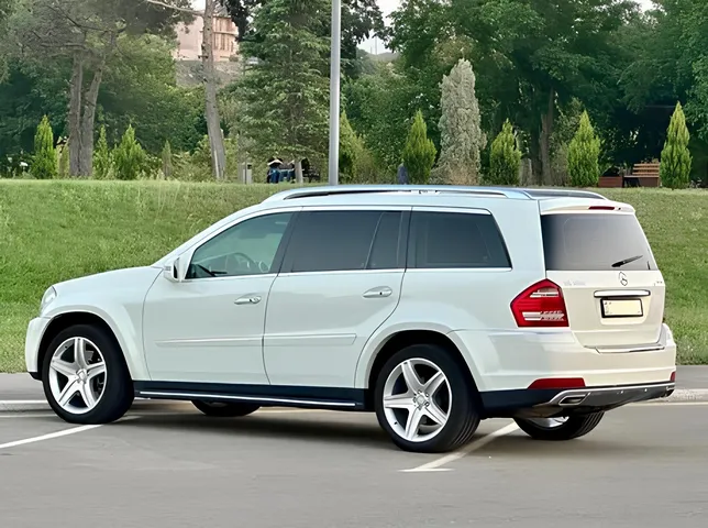 Mercedes GL 550 4MATIC, 5.5 L, 2011 year, 165 000 km, Ganja - Price: 33 000 ₼ - Tunel.az