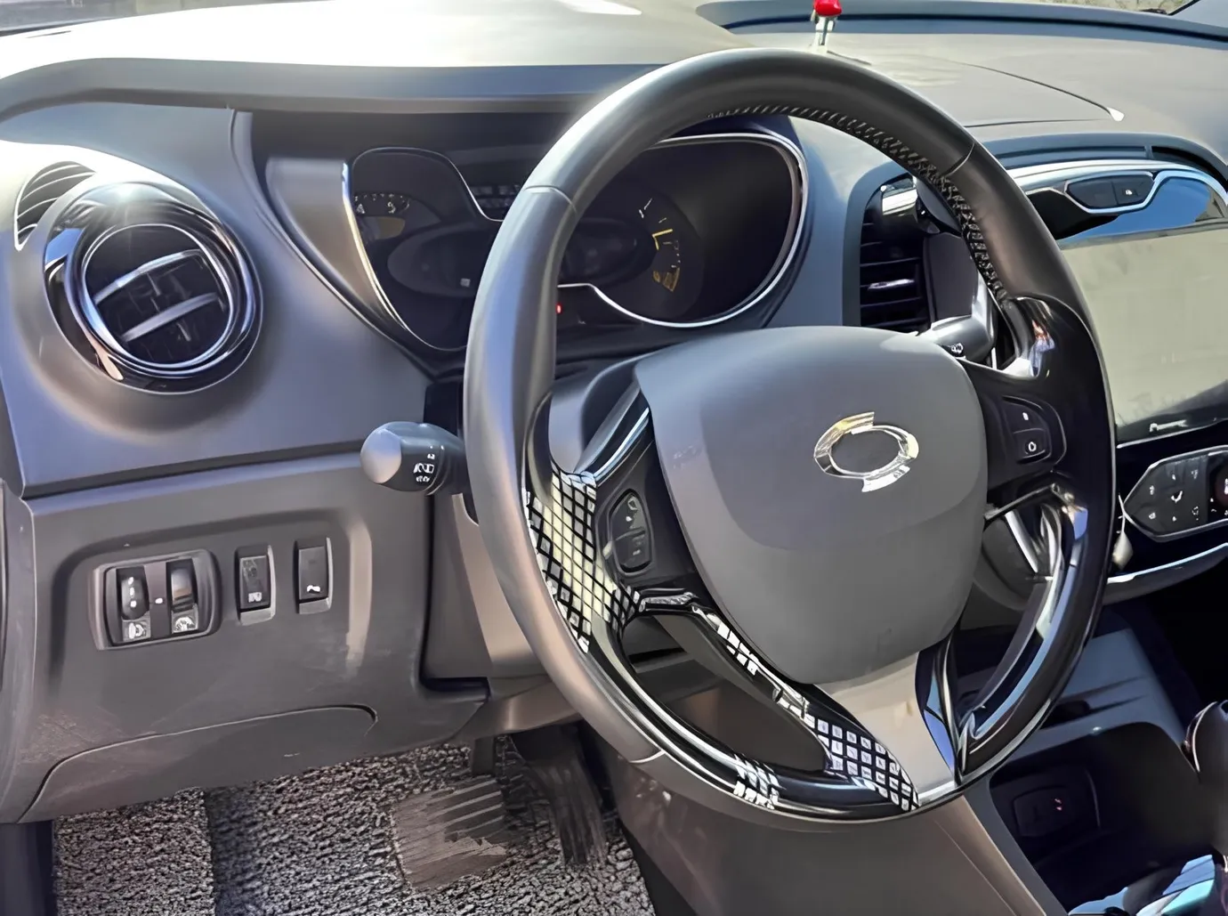 Renault Kaptur, 1.5 L, 2015 yıl, 185 750 km, Baku - Fiyat: 16 800 ₼ - Tunel.az
