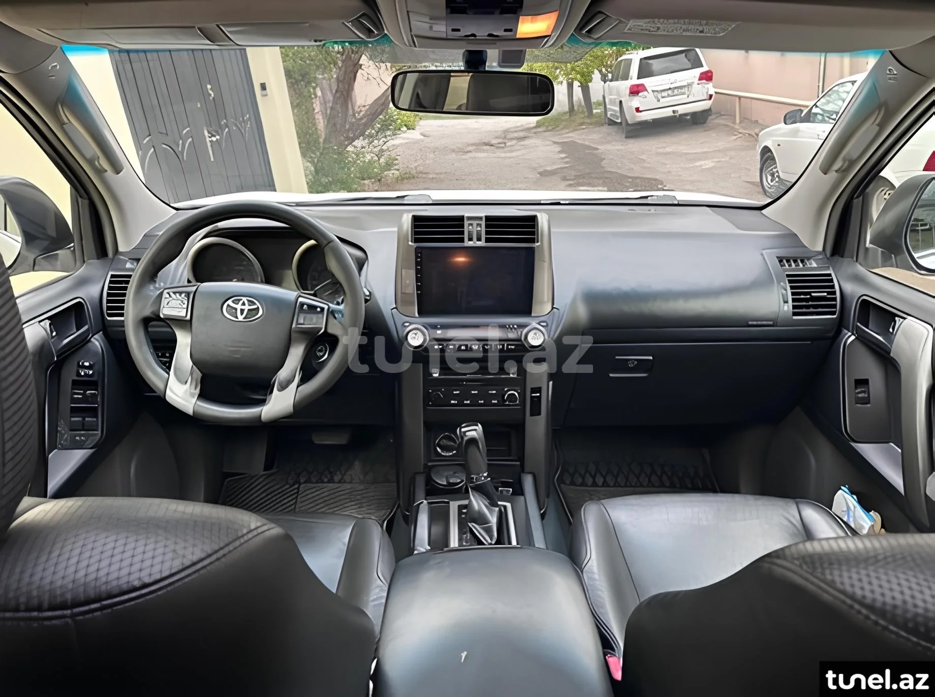 Toyota Land Cruiser Prado 2013