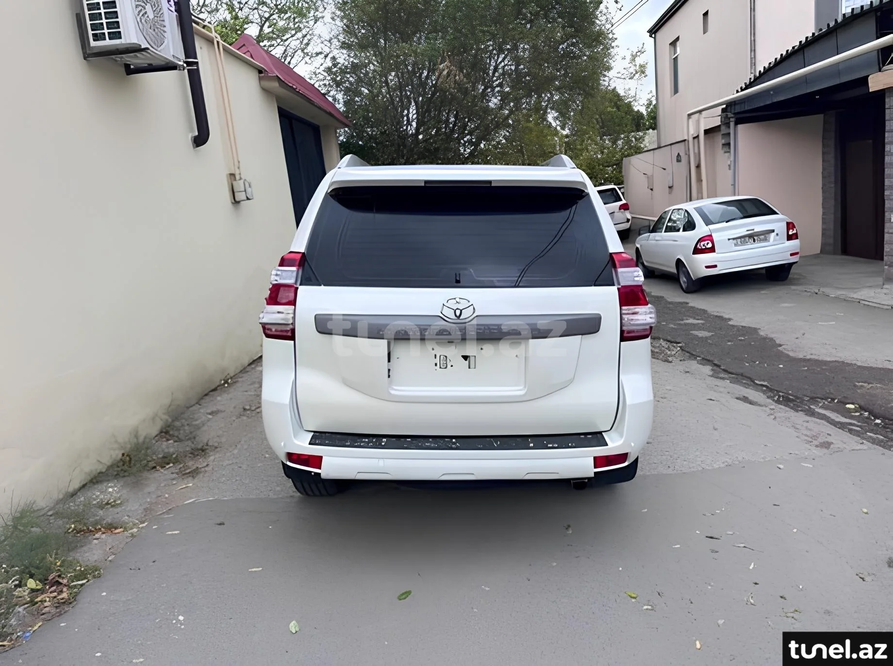 Toyota Land Cruiser Prado 2013