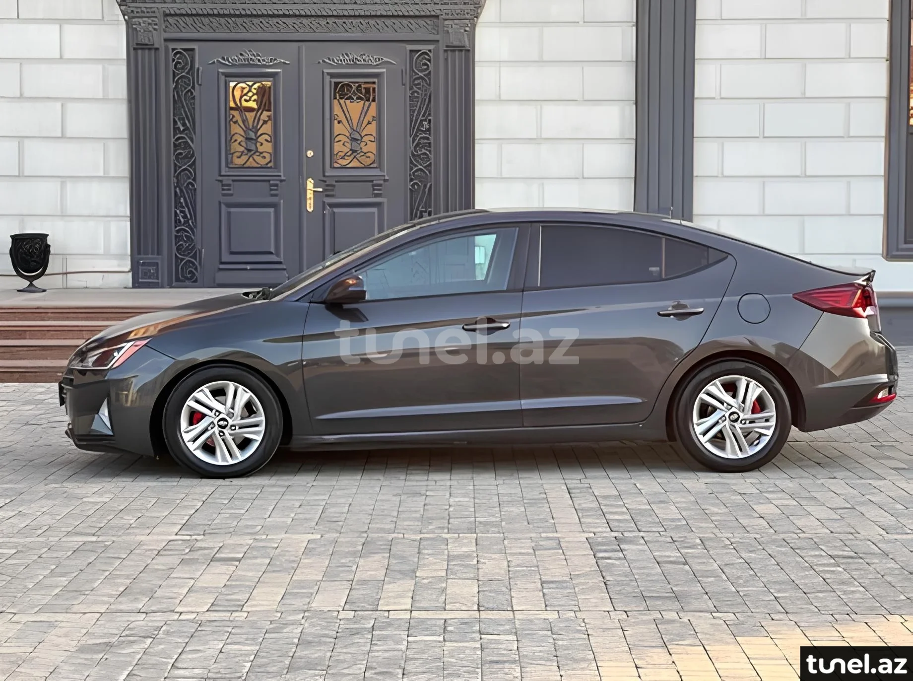 Hyundai Elantra 2020