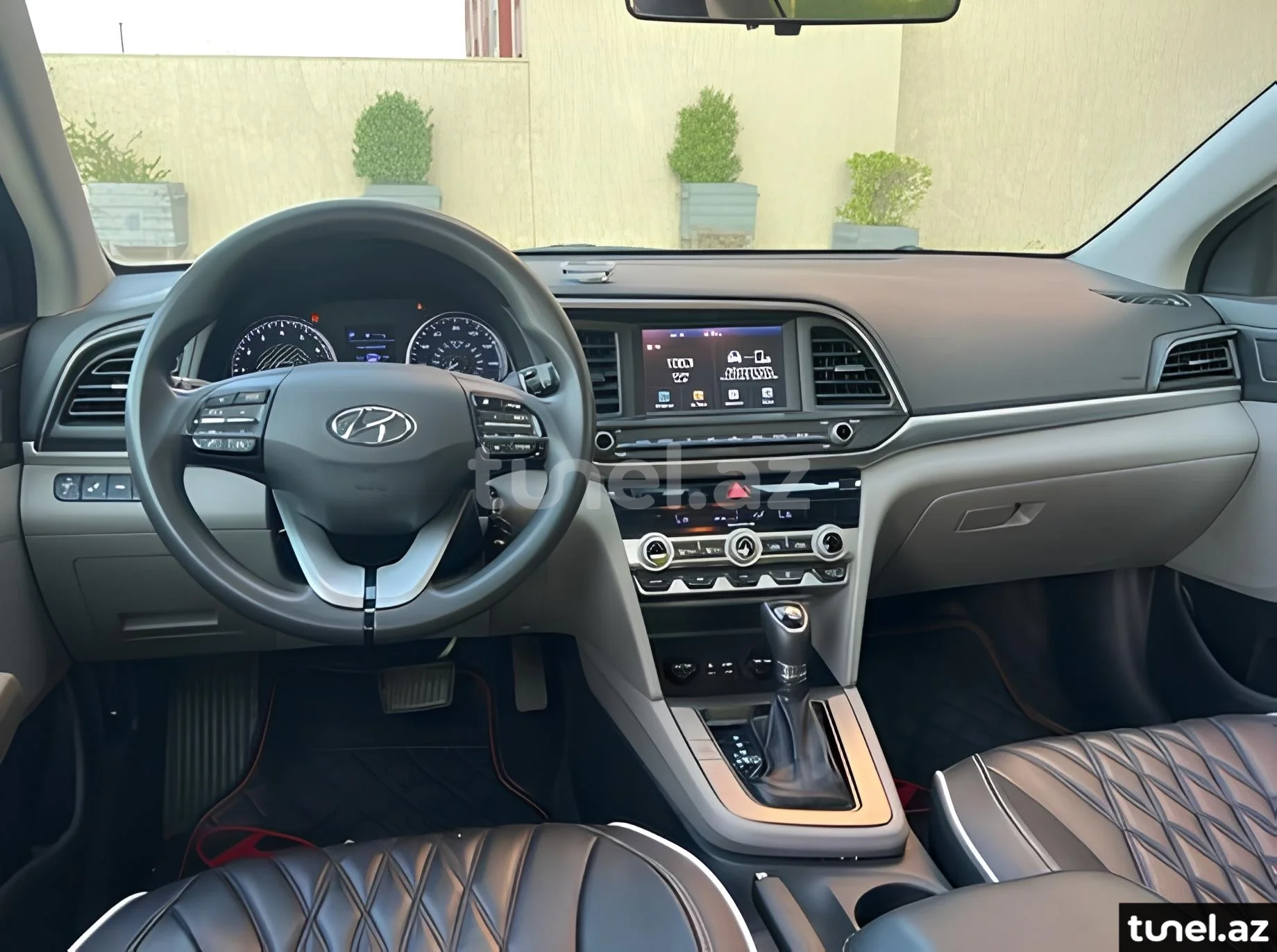 Hyundai Elantra 2020