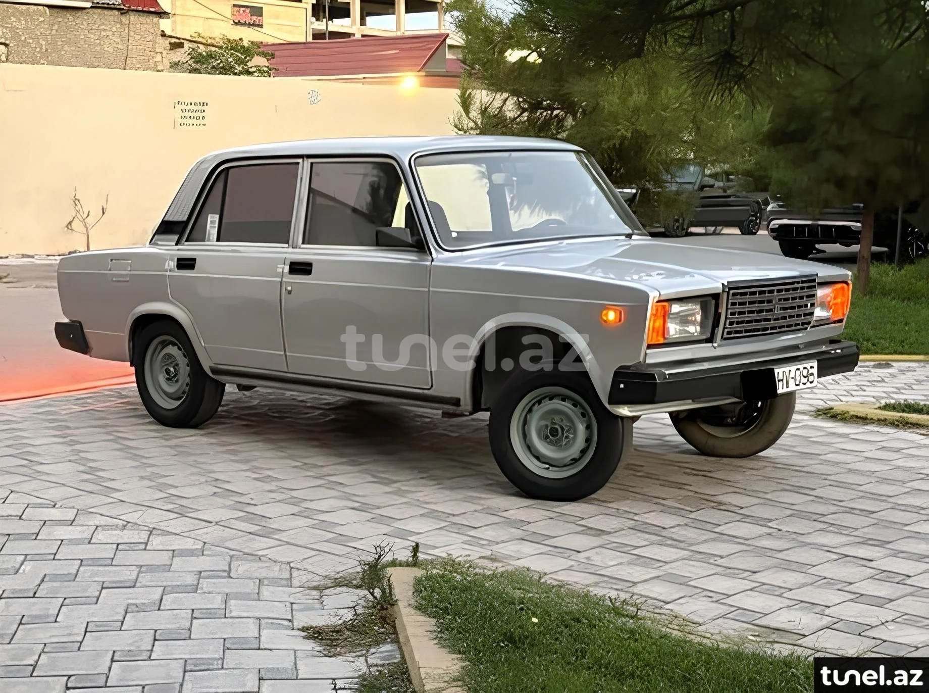 LADA (VAZ) 2107 2011
