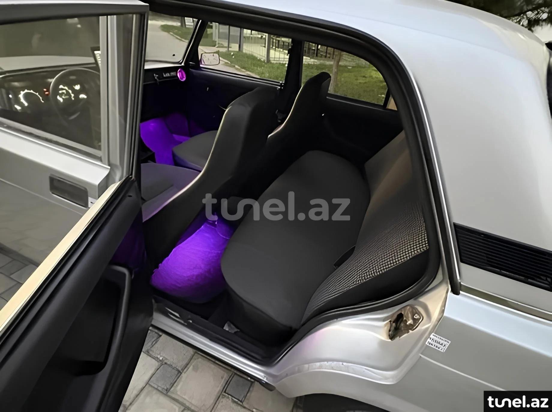 LADA (VAZ) 2107 2011