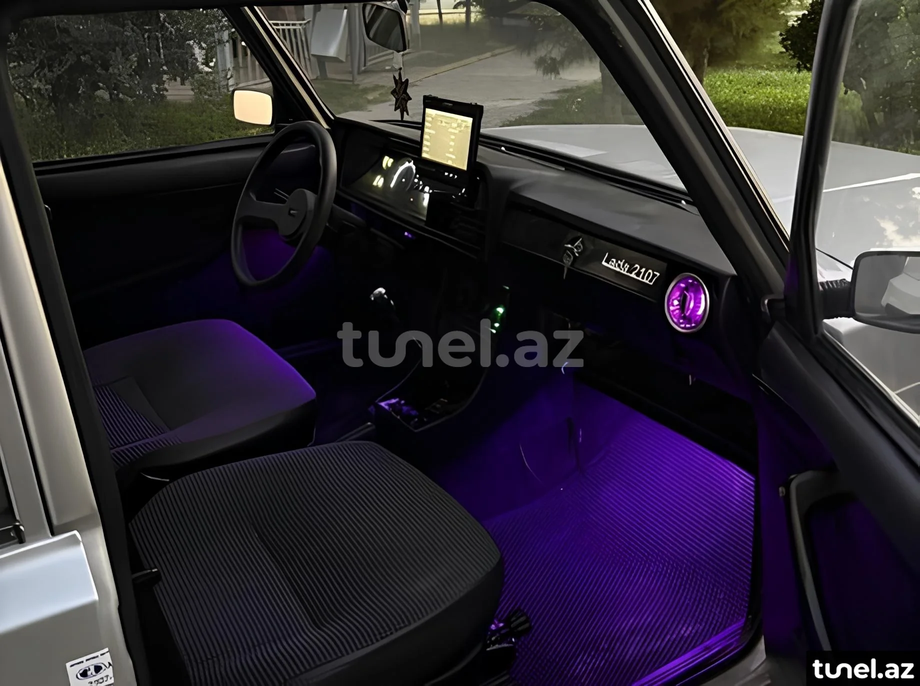 LADA (VAZ) 2107 2011