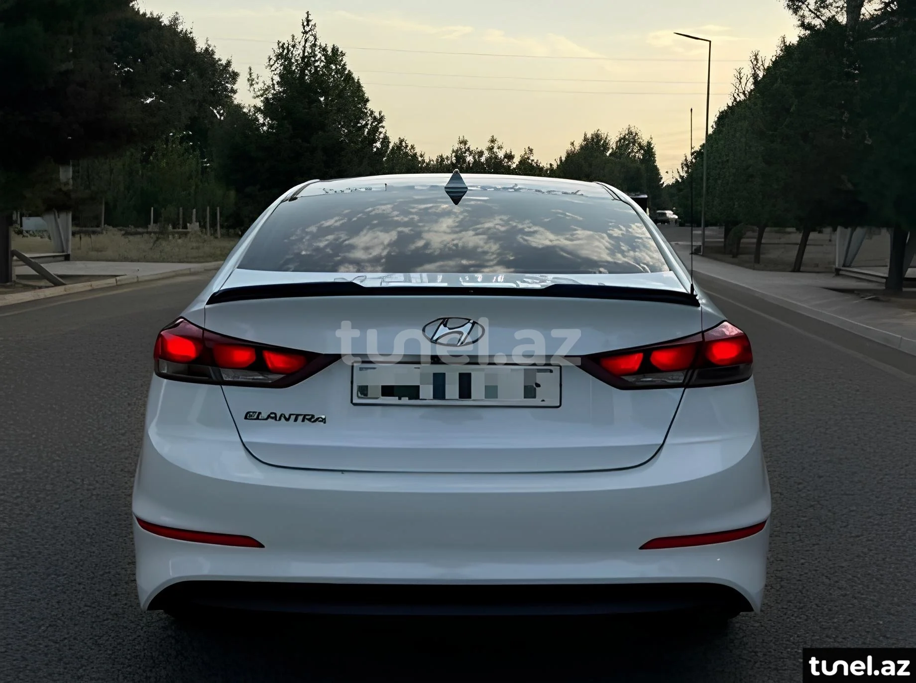 Hyundai Elantra 2017