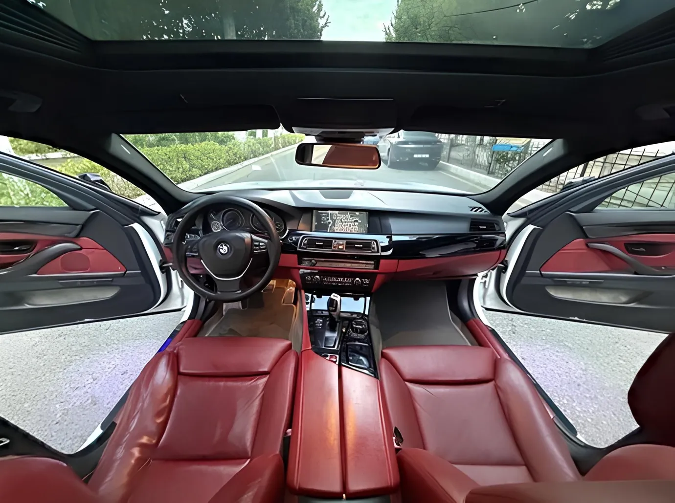 BMW 528, 3.0 L, 2011 год, 270 000 km, Сумгаит - Цена: 25 900 ₼ - Tunel.az