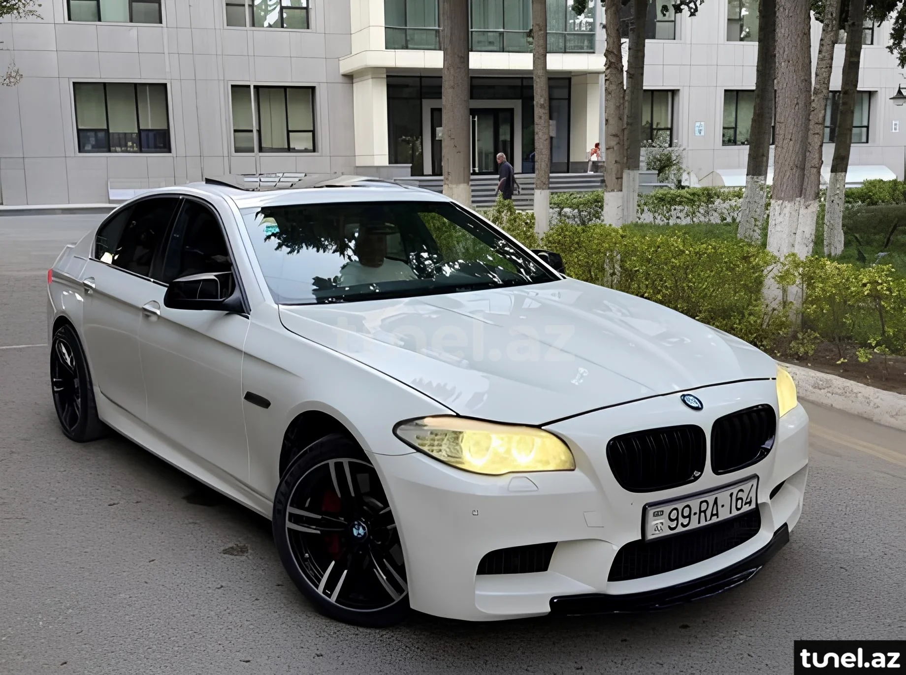 BMW 528 2011