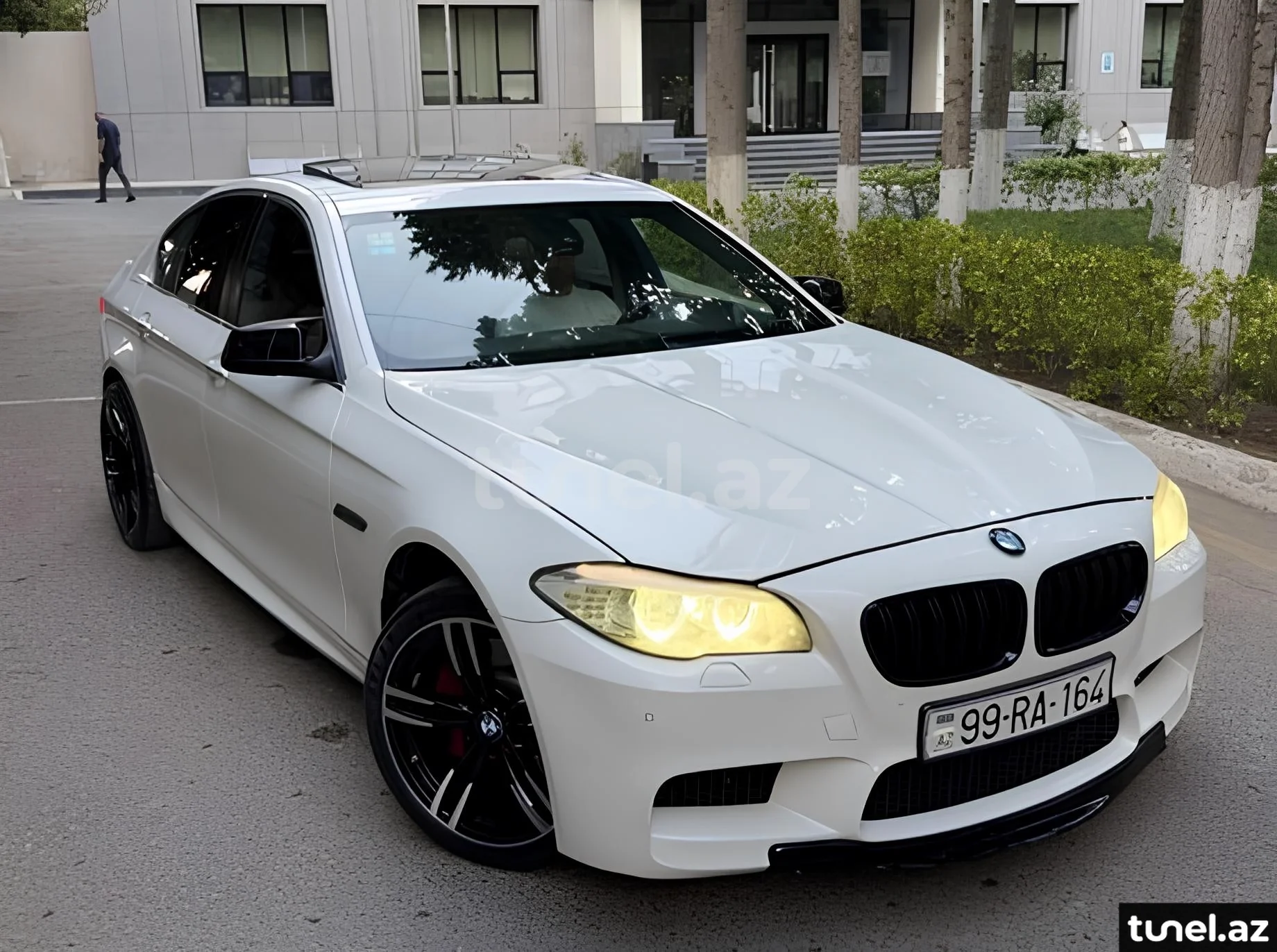 BMW 528 2011