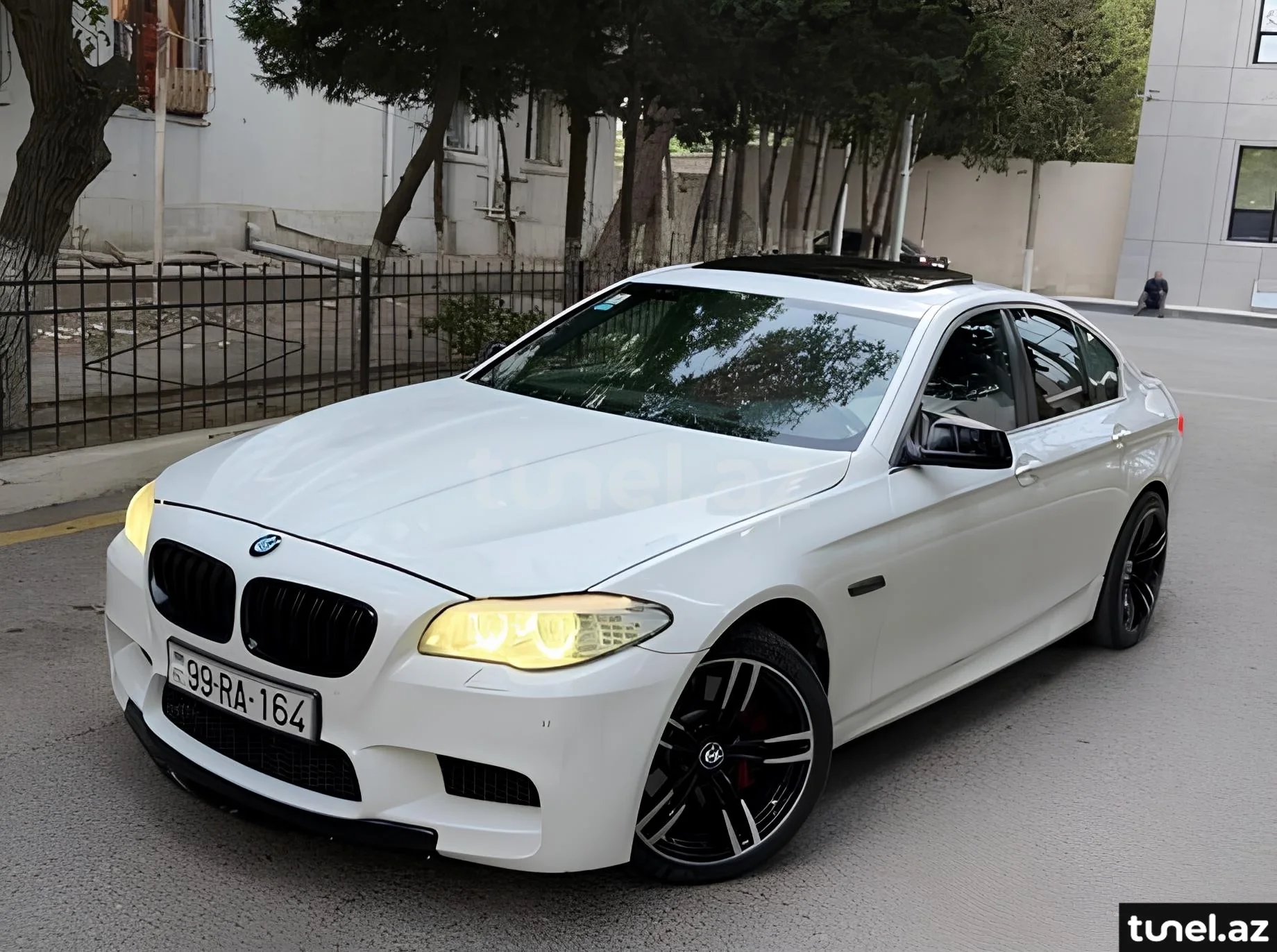 BMW 528 2011