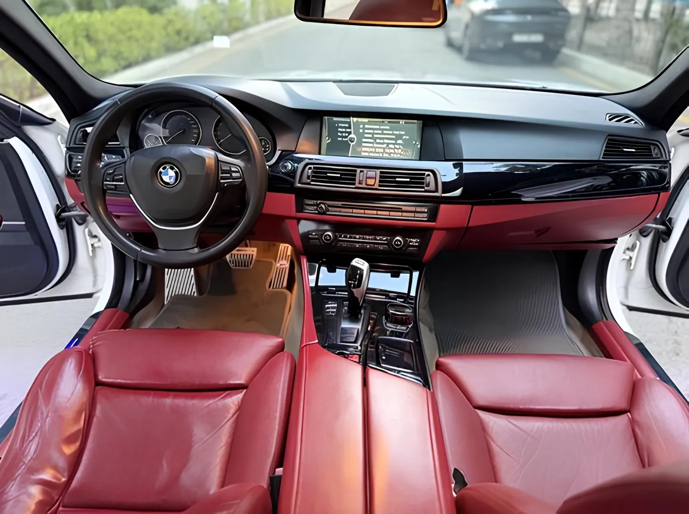 BMW 528, 3.0 L, 2011 год, 270 000 km, Сумгаит - Цена: 25 900 ₼ - Tunel.az