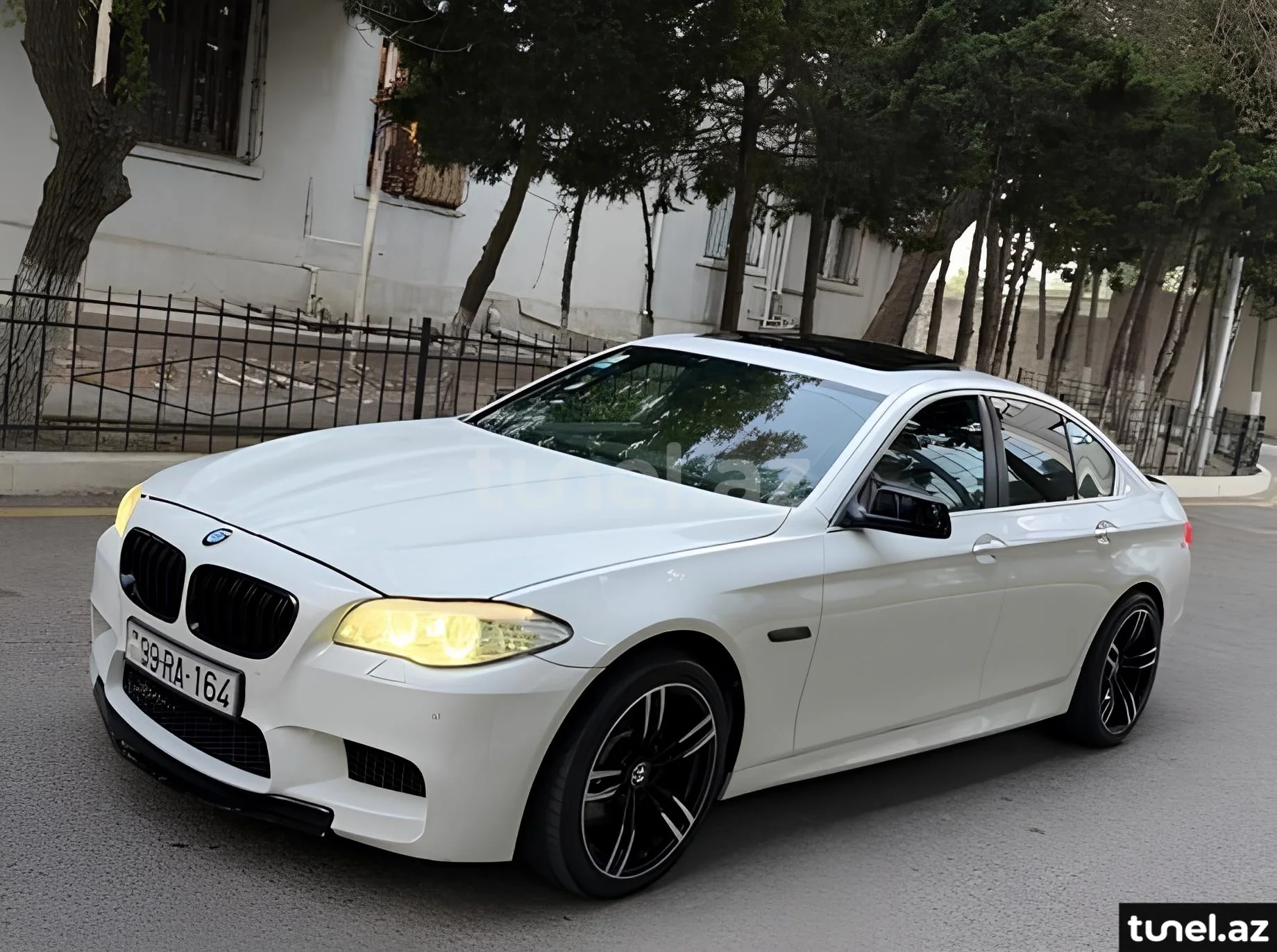 BMW 528 2011