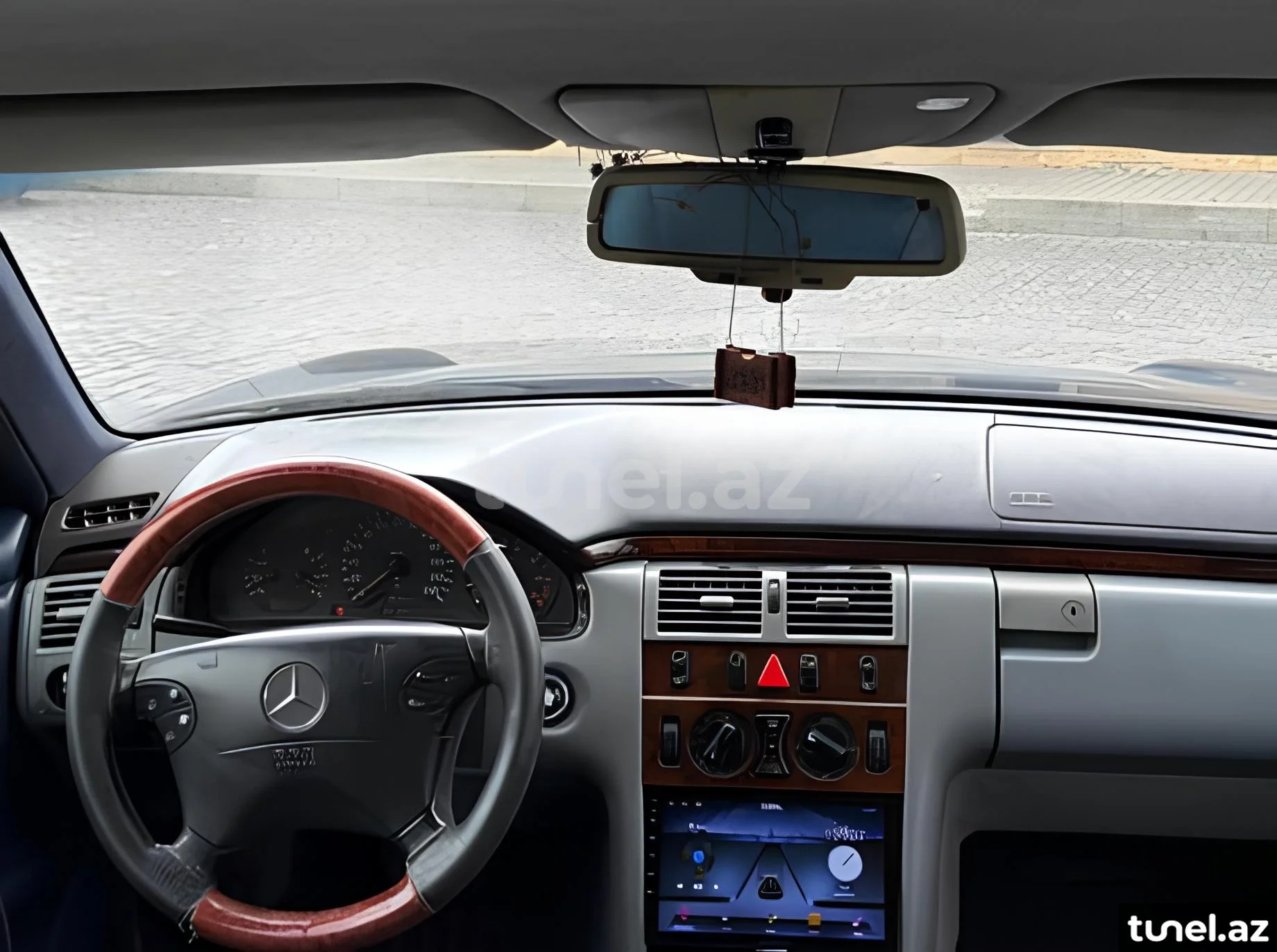 Mercedes E 230 1996